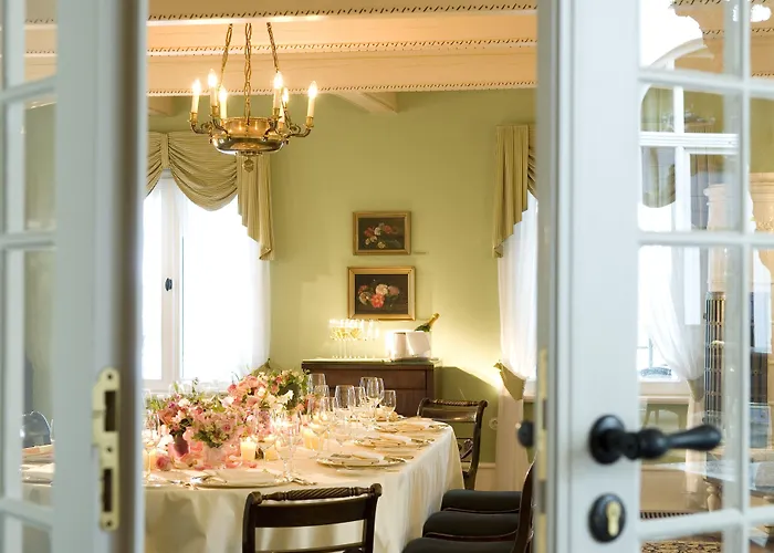 Hotel Louis C Jacob, Hamburg, Autograph Collection 5*