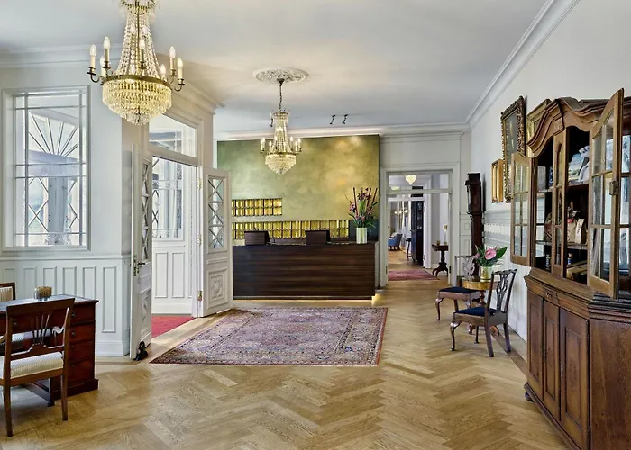Louis C Jacob, Hamburg, Autograph Collection Hotel
